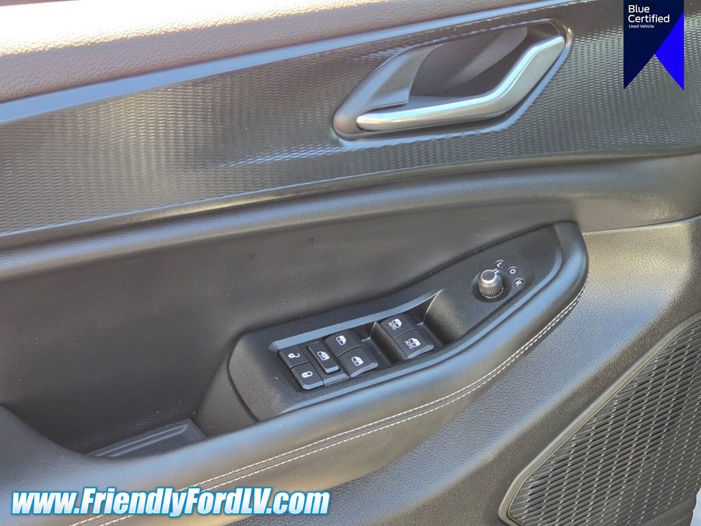 Used 2025 Jeep Grand Cherokee Laredo X AWD/4WD image 18