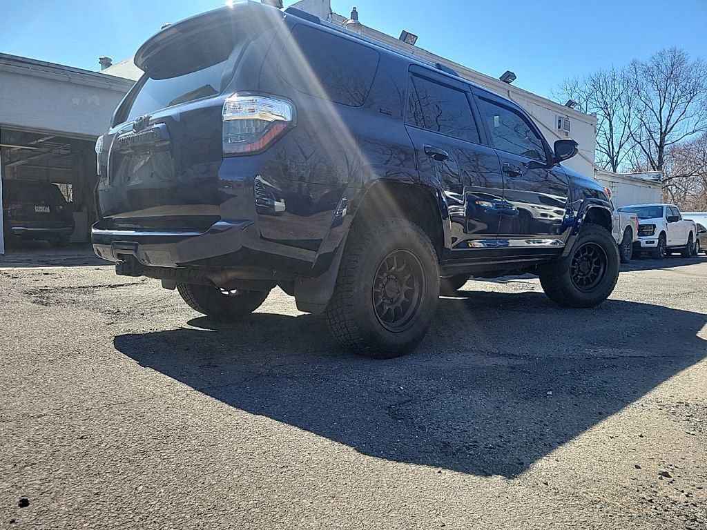 Used 2021 Toyota 4Runner SR5 Premium w/ Moonroof Package image 4