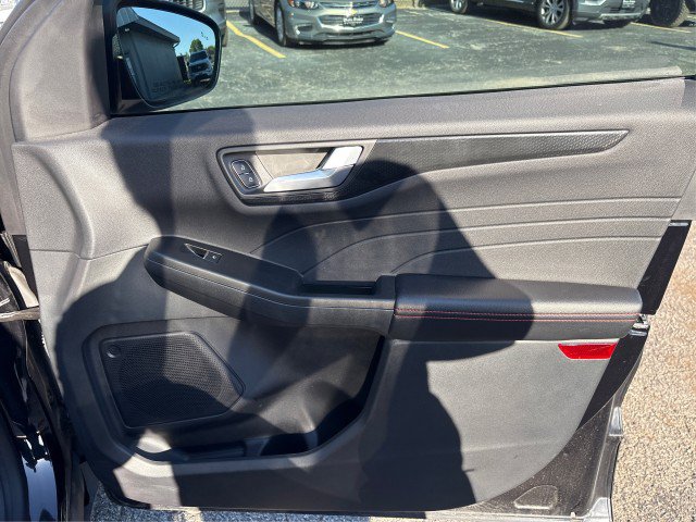 Certified 2022 Ford Escape SEL w/ SEL Stealth AWD Package image 20