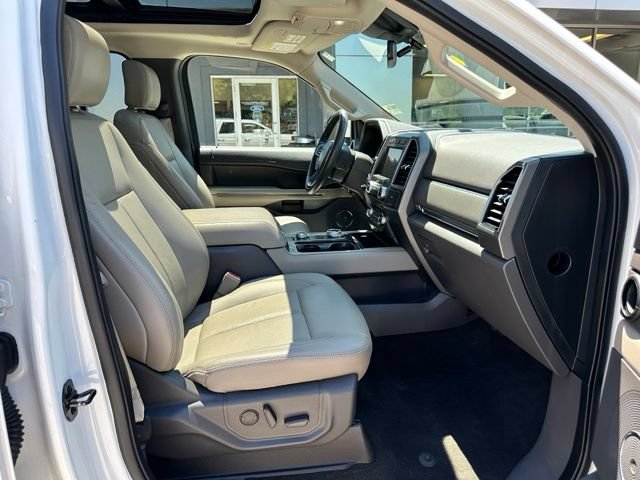 Certified 2020 Ford Expedition XLT w/ Equipment Group 202A AWD/4WD image 60