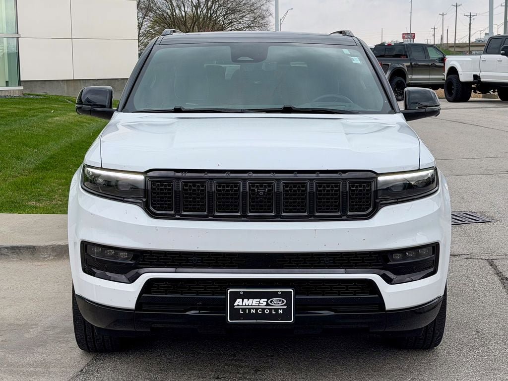 Used 2025 Jeep Grand Wagoneer L Series II Obsidian w/ Quick Order Packagew 28T AWD/4WD image 8