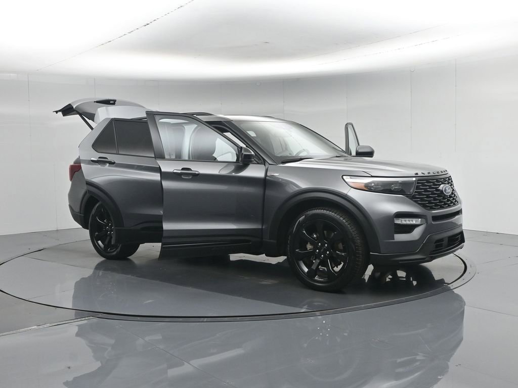 Certified 2023 Ford Explorer ST-Line w/ Class IV Trailer Tow Package RWD image 38