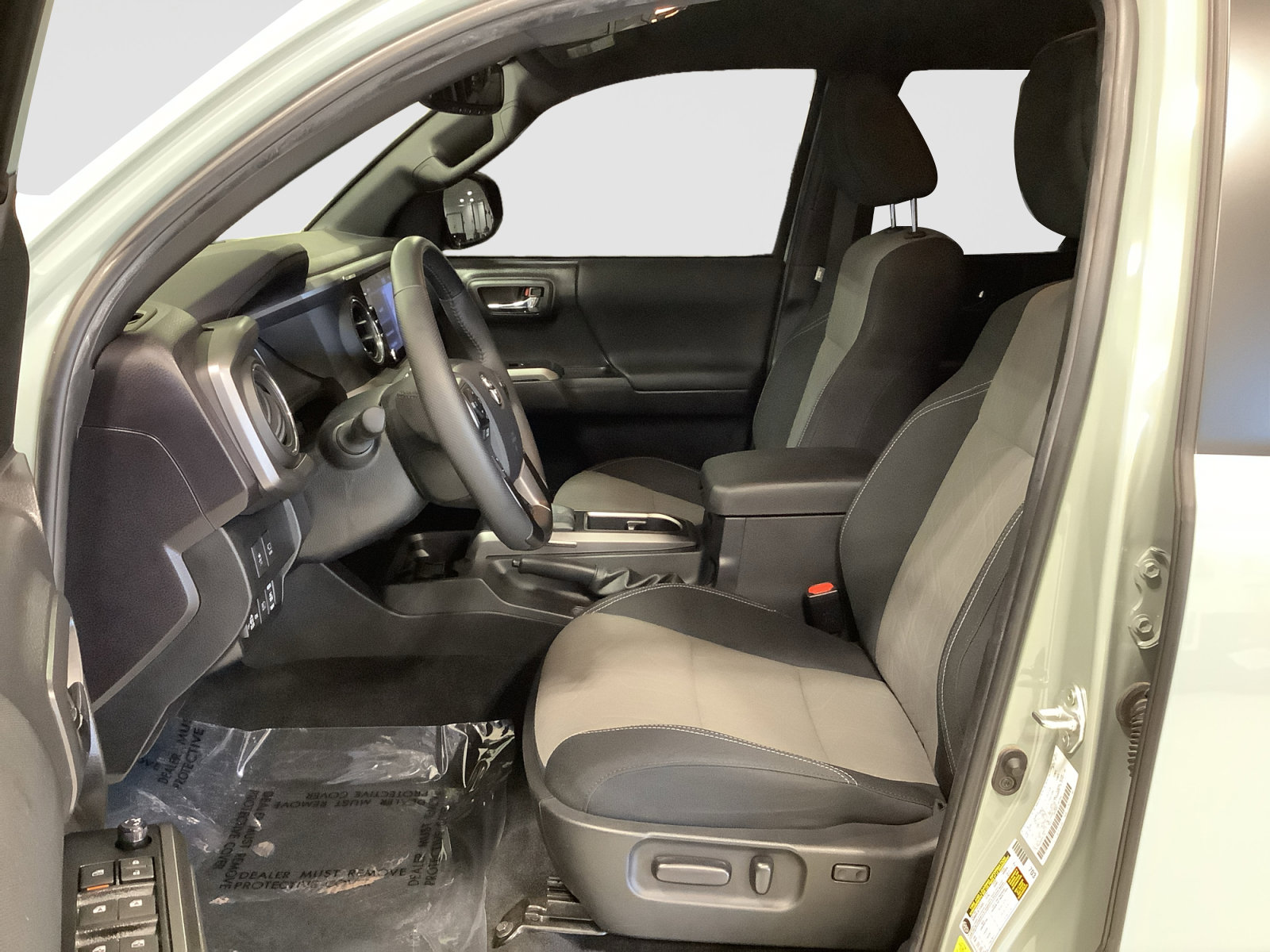 Used 2023 Toyota Tacoma TRD Sport w/ Advanced Technology Package AWD/4WD image 10