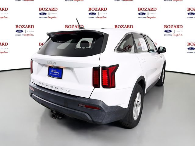 Used 2022 Kia Sorento LX FWD image 8