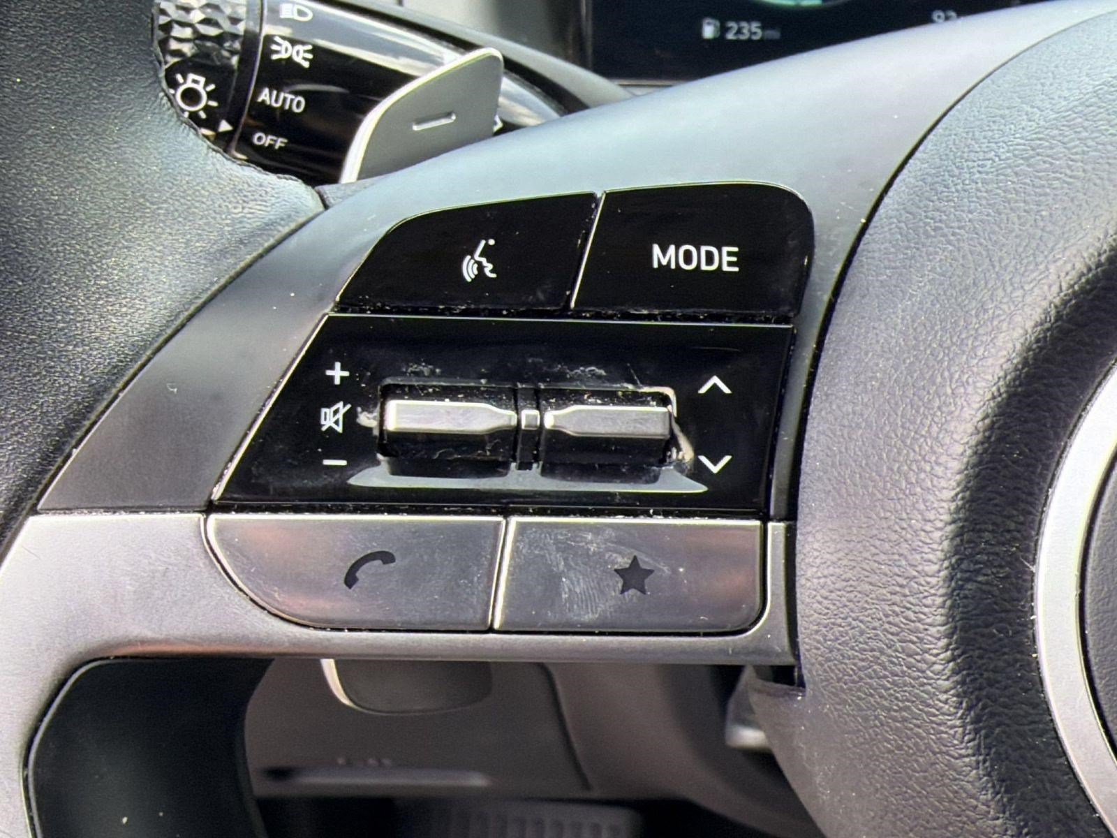 Used 2024 Hyundai Tucson Limited FWD image 16