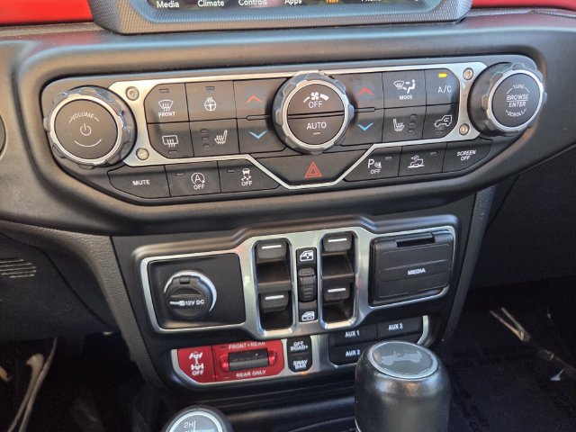 Used 2023 Jeep Wrangler Unlimited Rubicon w/ LED Lighting Group AWD/4WD image 28