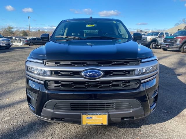Certified 2023 Ford Expedition XLT image 2