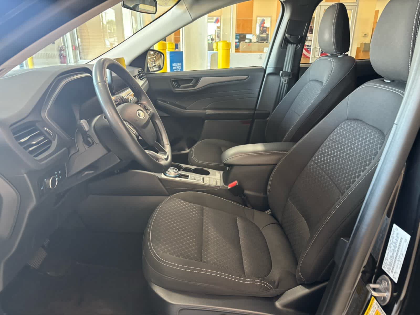 Certified 2024 Ford Escape Active AWD/4WD image 27