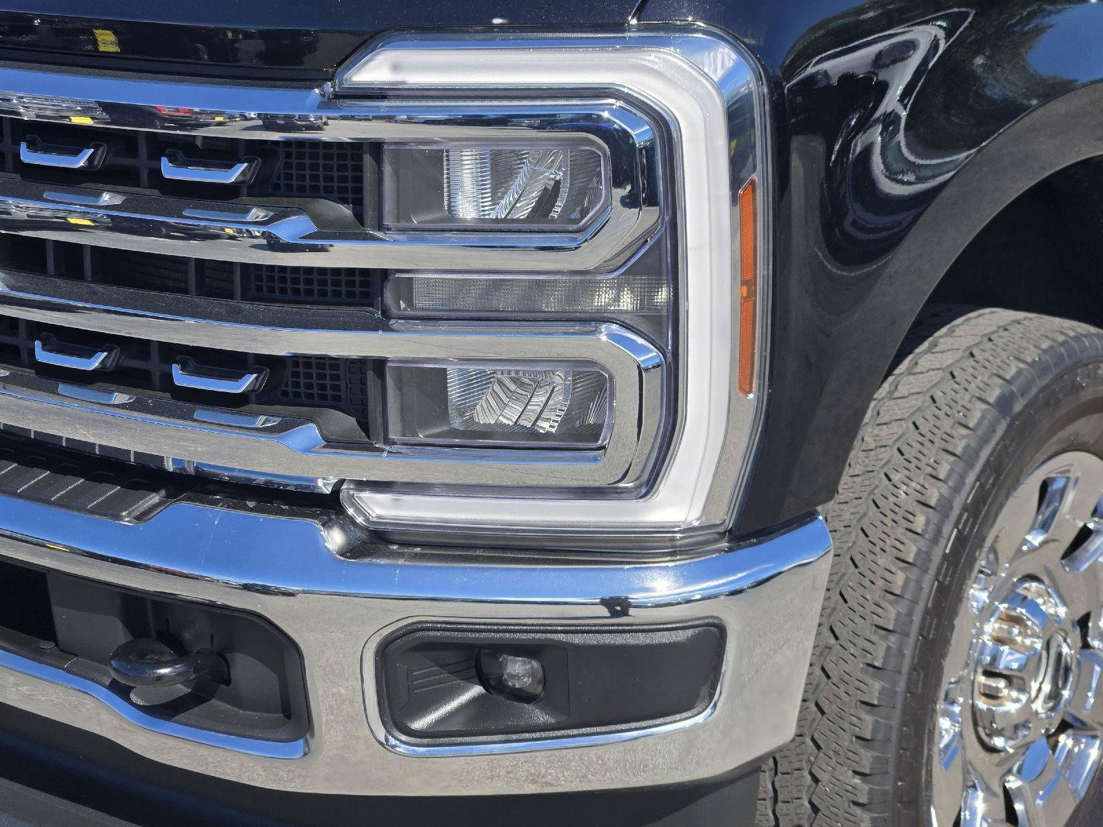 Certified 2025 Ford F250 Lariat w/ Chrome Package AWD/4WD image 10