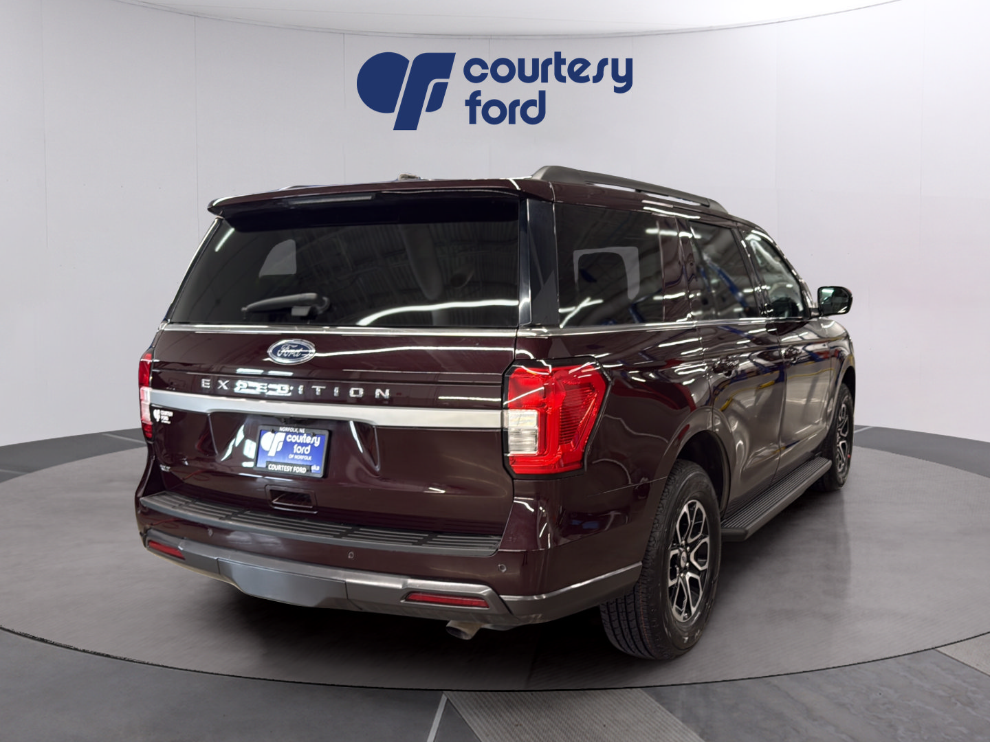 Certified 2023 Ford Expedition XLT AWD/4WD image 8