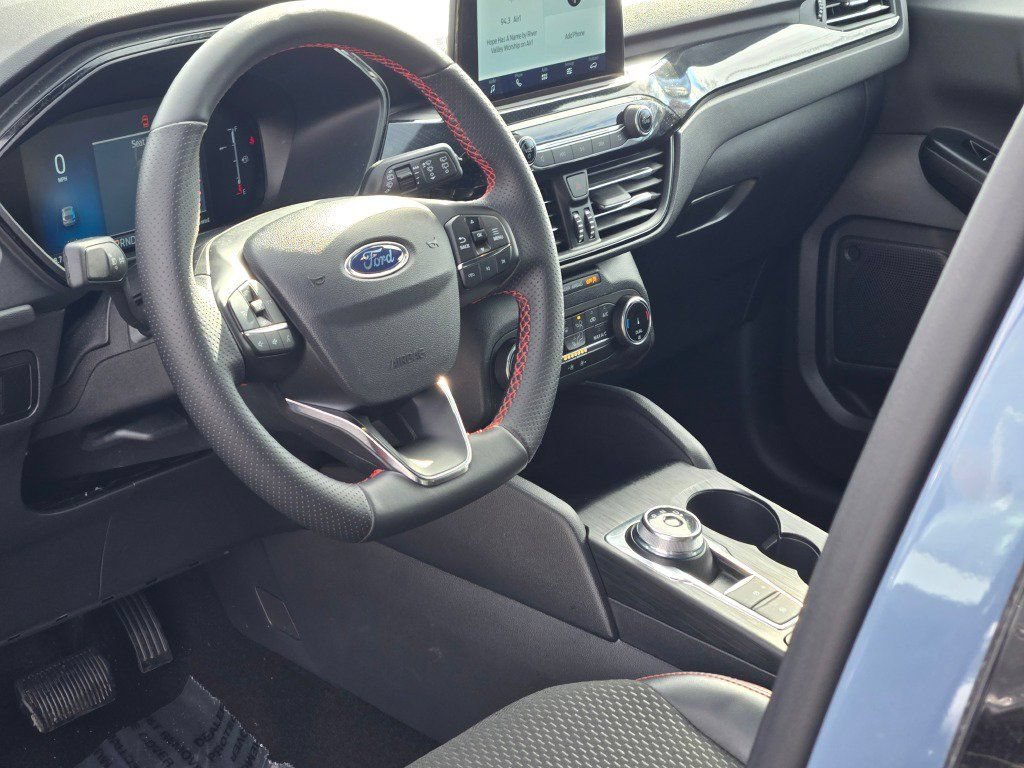 Certified 2025 Ford Escape ST-Line AWD/4WD image 22
