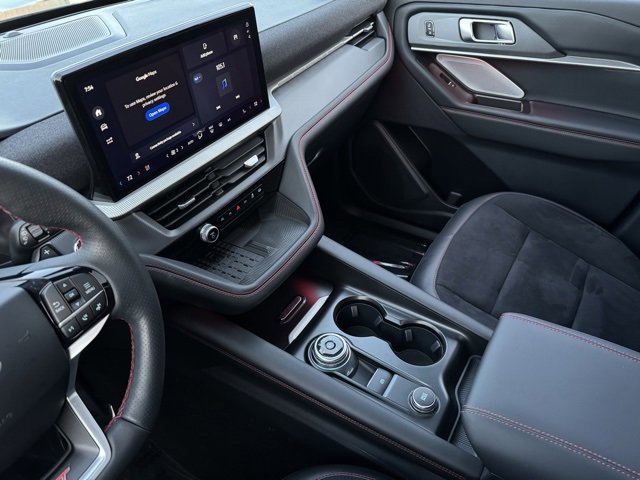 Certified 2025 Ford Explorer ST image 19