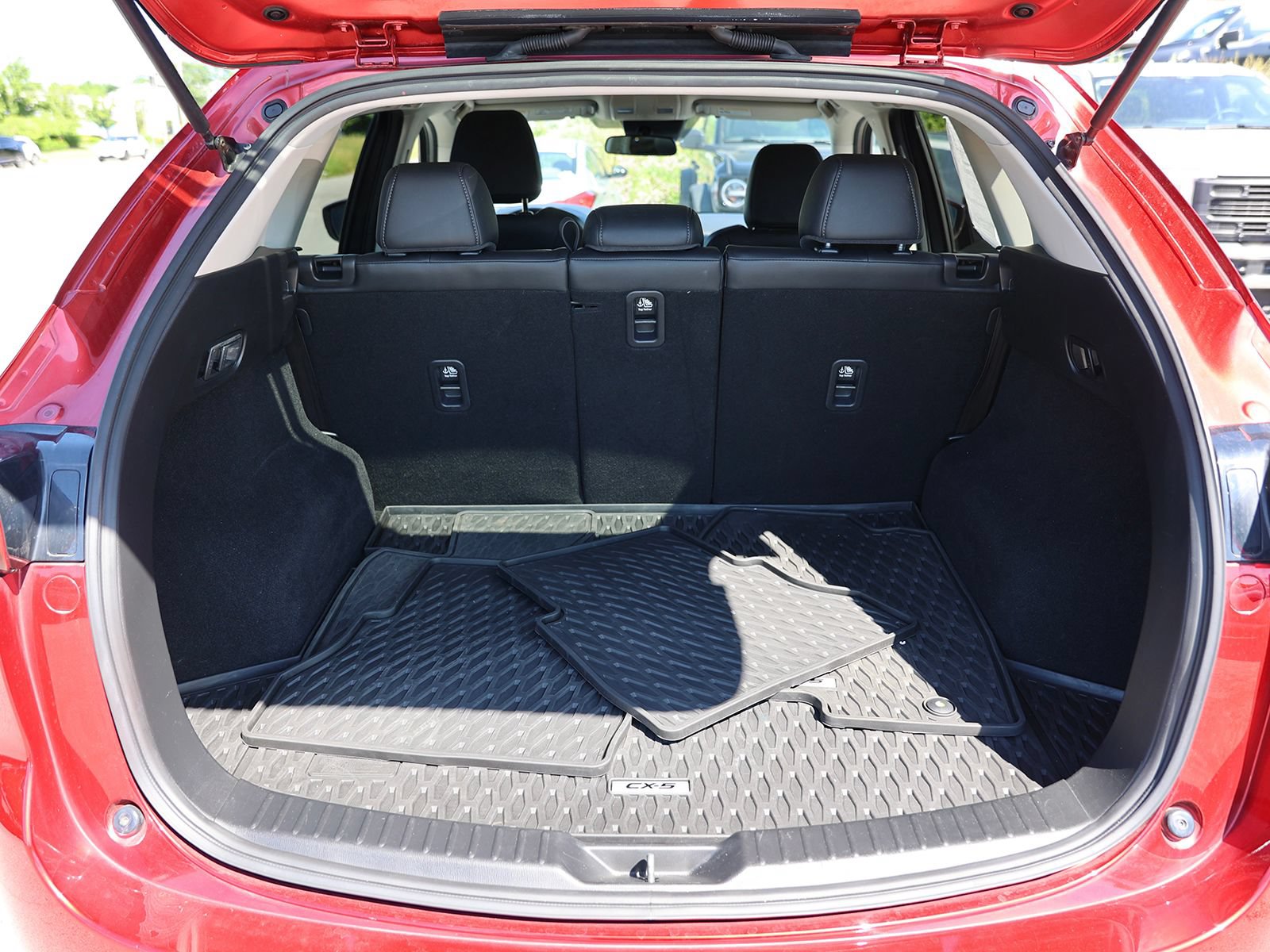 Used 2020 MAZDA CX-5 Touring FWD image 13