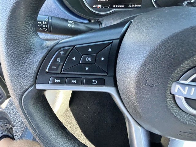 Used 2025 Nissan Versa SV FWD image 31