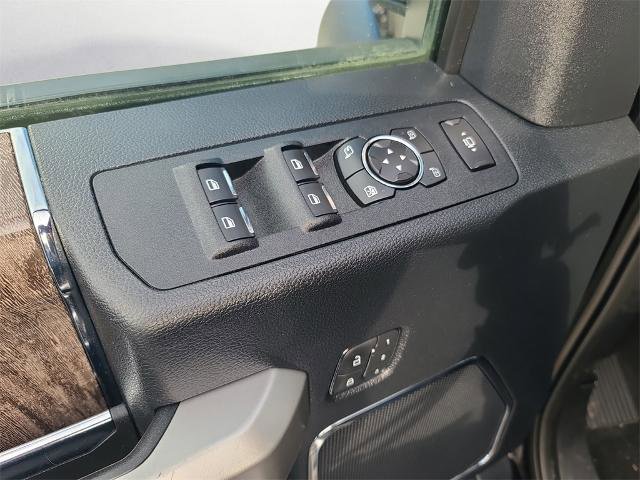 Certified 2019 Ford F350 Lariat w/ Chrome Package image 13
