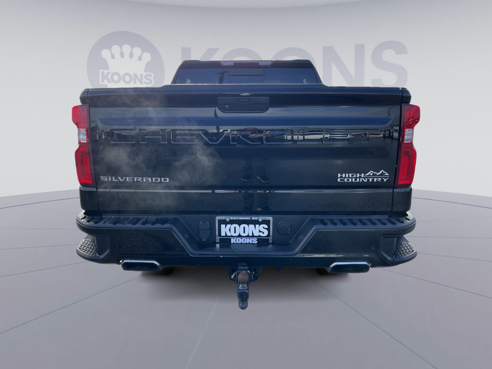 Used 2019 Chevrolet Silverado 1500 High Country w/ Z71 Off-Road Package image 3