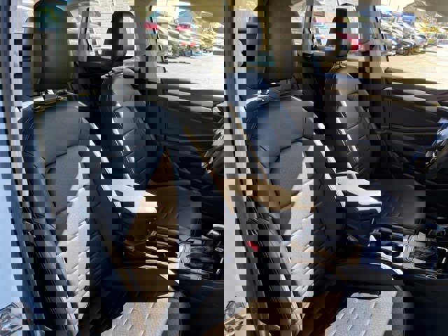 Used 2021 Volkswagen Jetta SE w/ SE Cold Weather Package image 22