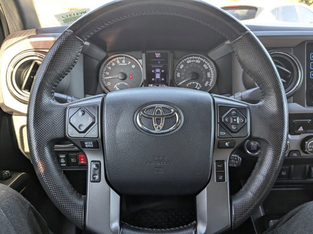 Used 2019 Toyota Tacoma TRD Sport image 26