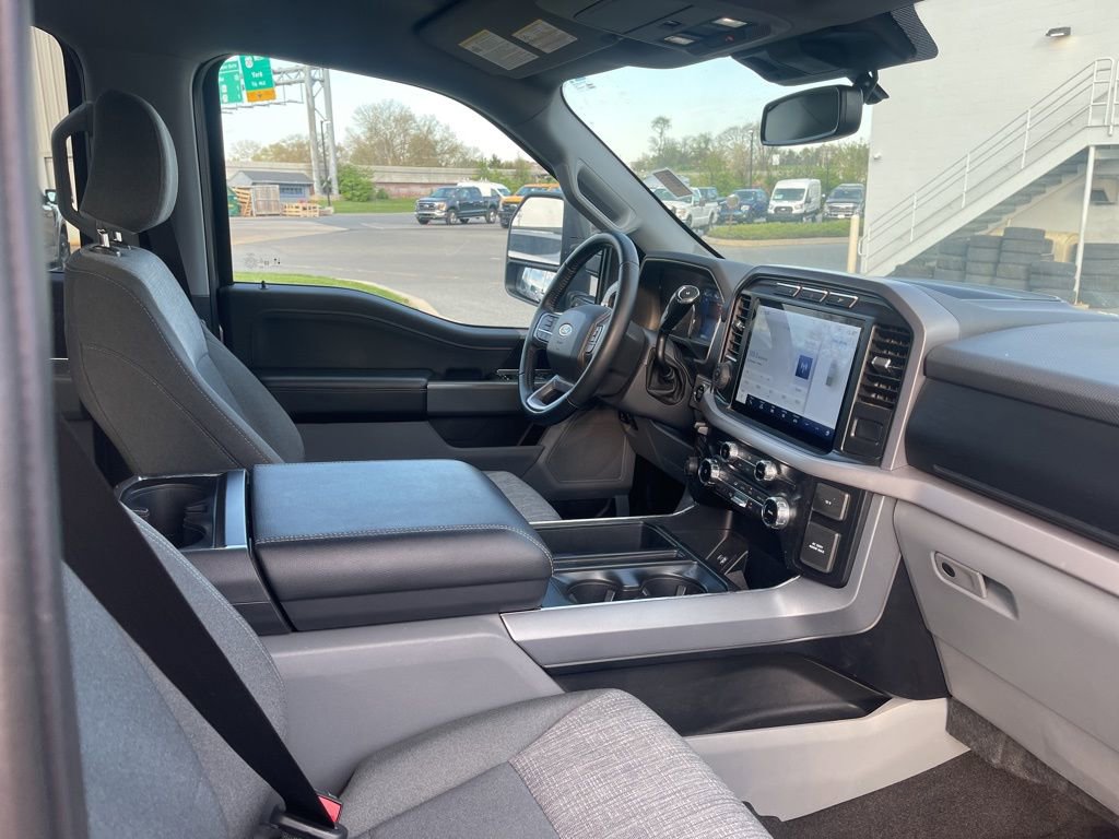 Certified 2022 Ford F150 XLT w/ Equipment Group 302A High image 15