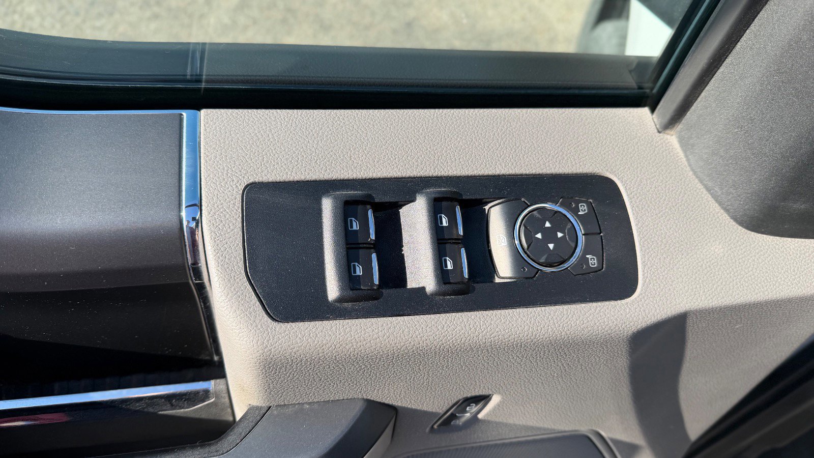 Certified 2017 Ford F150 XLT w/ Equipment Group 302A Luxury image 25