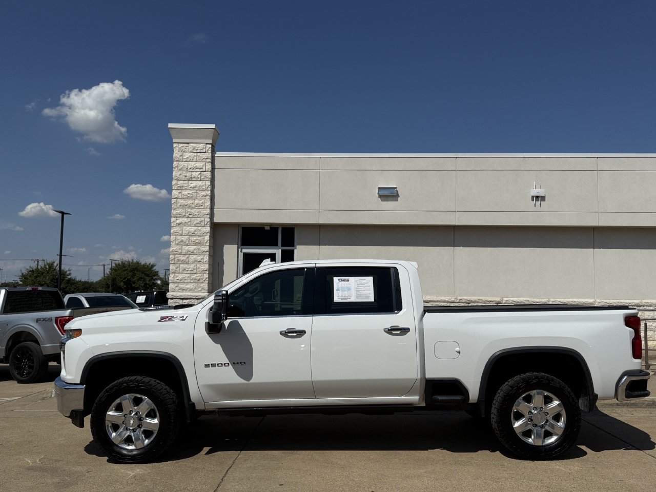 Used 2020 Chevrolet Silverado 2500 LTZ AWD/4WD image 5