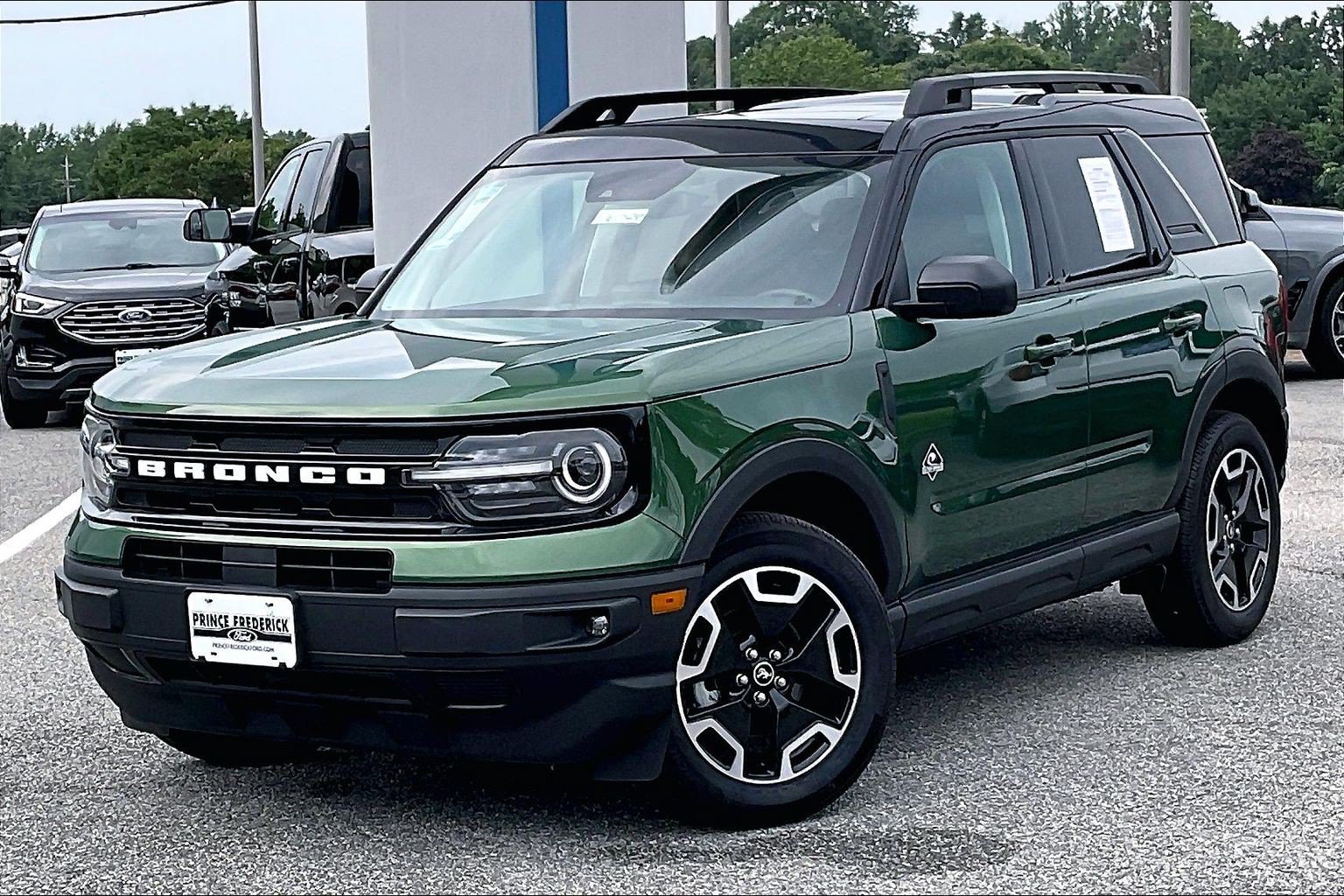 Certified 2024 Ford Bronco Sport Outer Banks w/ Tech Package AWD/4WD image 3