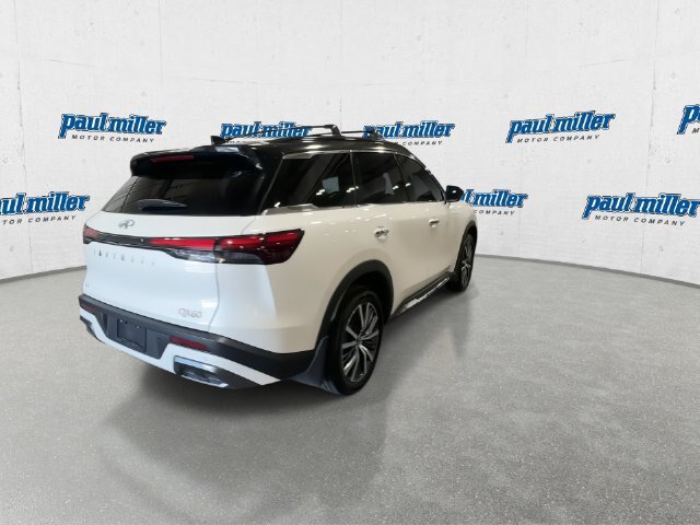 Used 2023 INFINITI QX60 Sensory w/ Vision Package AWD/4WD image 9