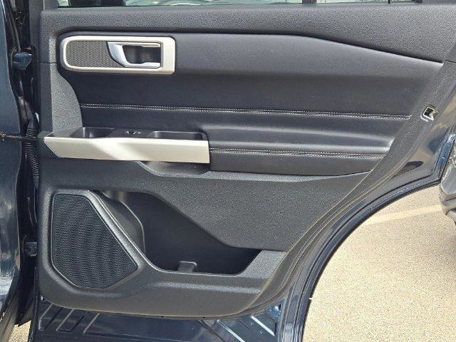Certified 2022 Ford Explorer XLT image 12