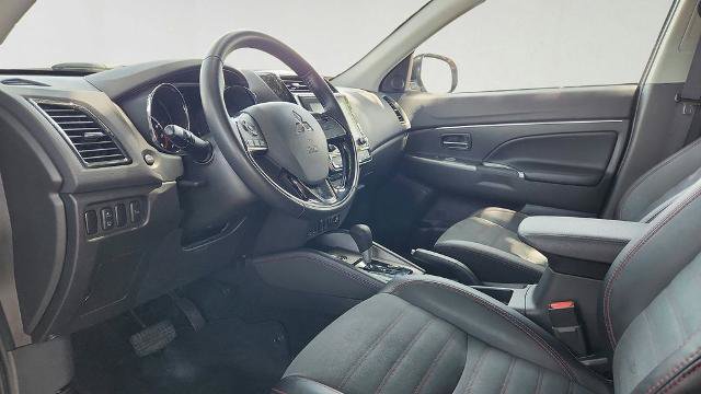 Used 2025 Mitsubishi Outlander Sport AWD image 9