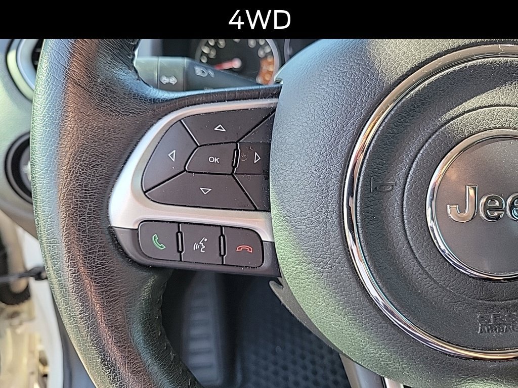 Used 2019 Jeep Renegade Latitude w/ Cold Weather Group AWD/4WD image 22