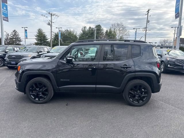 Used 2017 Jeep Renegade Altitude image 2