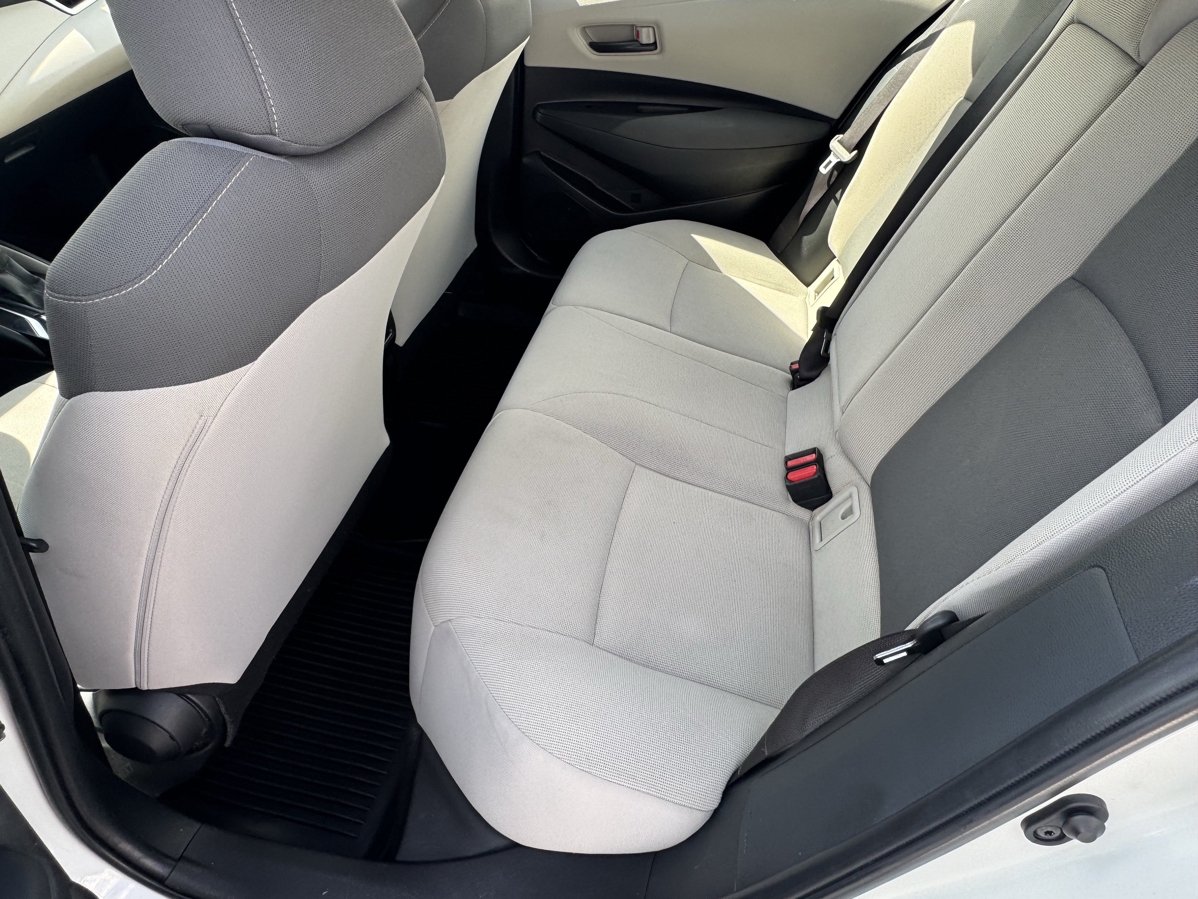 Used 2022 Toyota Corolla LE FWD image 21