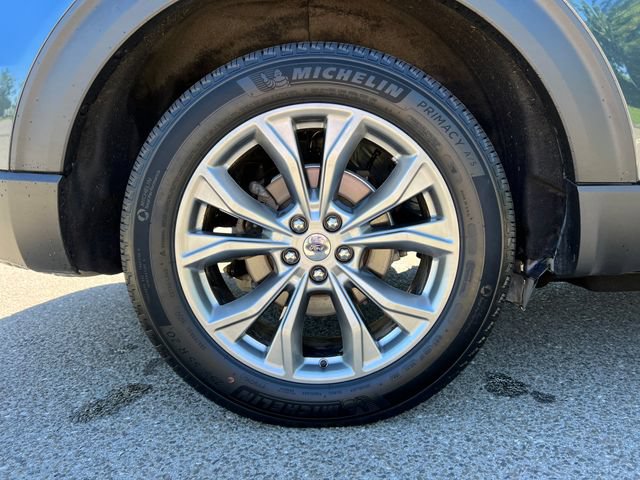 Certified 2024 Ford Explorer XLT w/ Equipment Group 202A AWD/4WD image 14