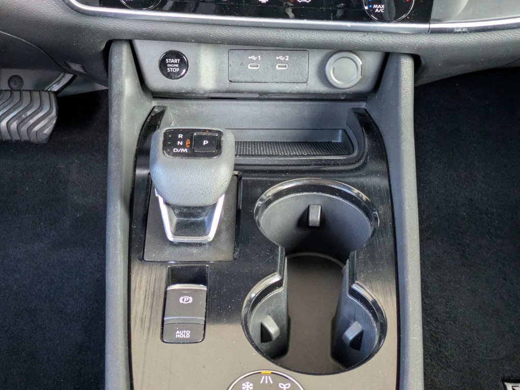 Used 2025 Nissan Rogue S AWD/4WD image 19