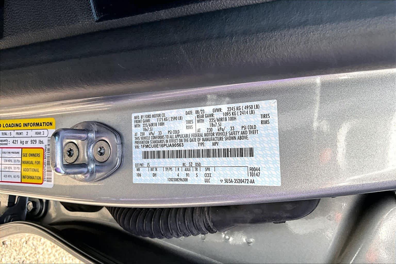 Certified 2023 Ford Escape SE w/ PHEV Premium Package FWD image 34