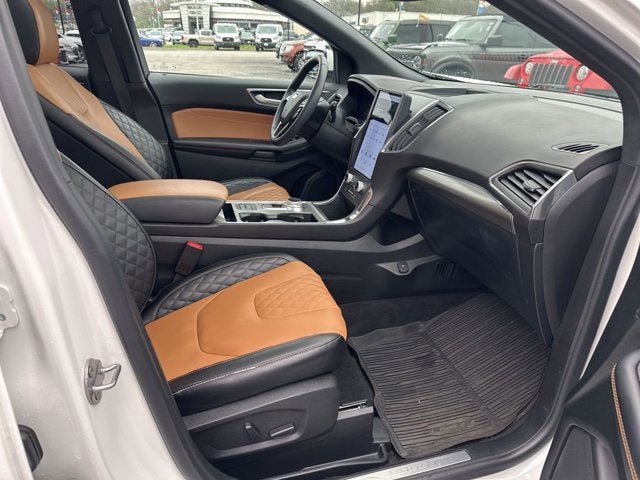 Certified 2023 Ford Edge Titanium w/ Equipment Group 301A AWD/4WD image 12