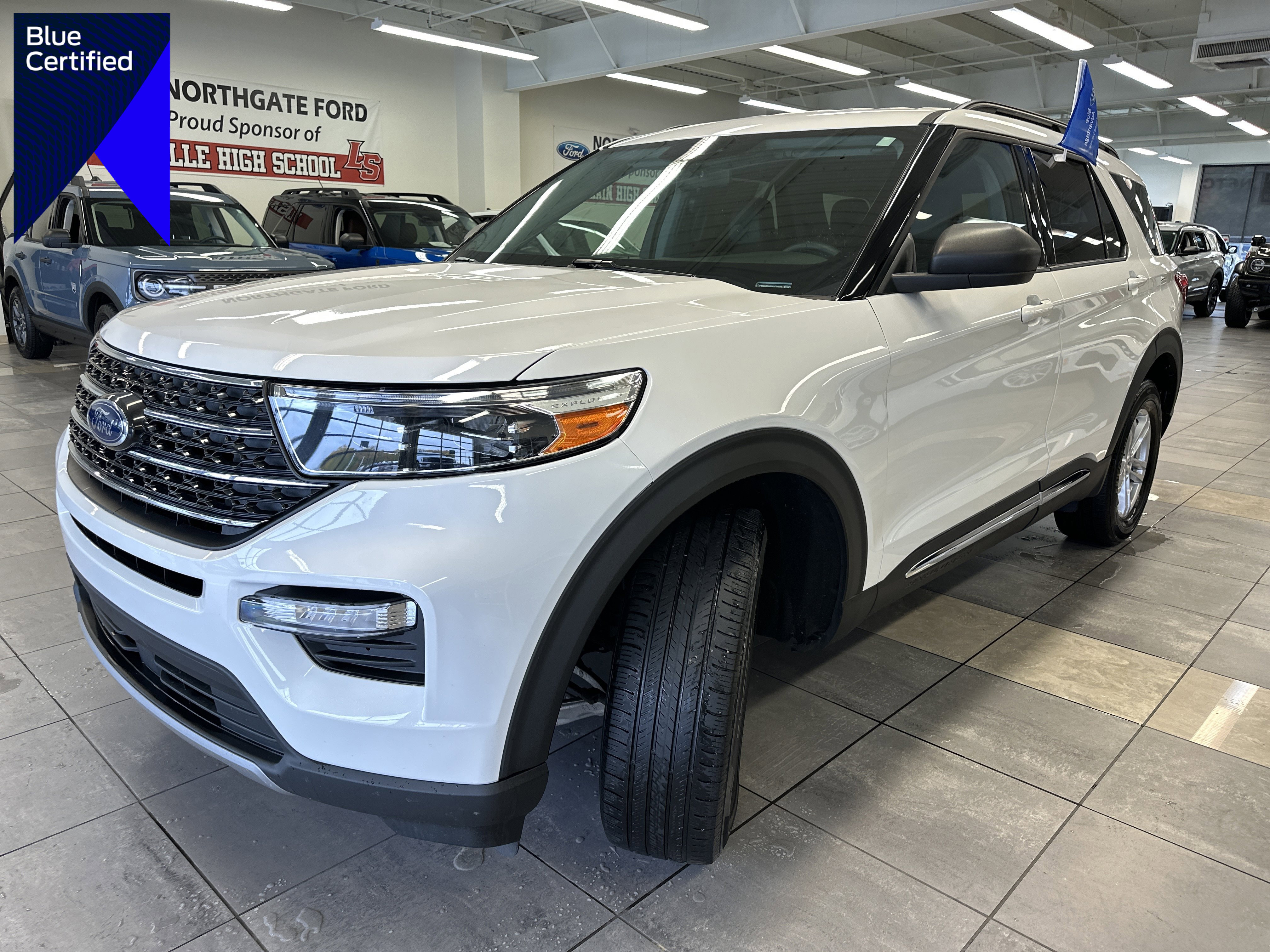 Certified 2022 Ford Explorer XLT w/ Equipment Group 202A