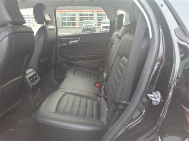 Certified 2024 Ford Edge SEL w/ Convenience Package image 9