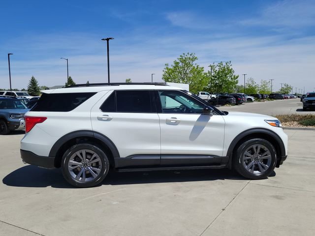 Certified 2023 Ford Explorer XLT w/ Equipment Group 202A AWD/4WD image 4
