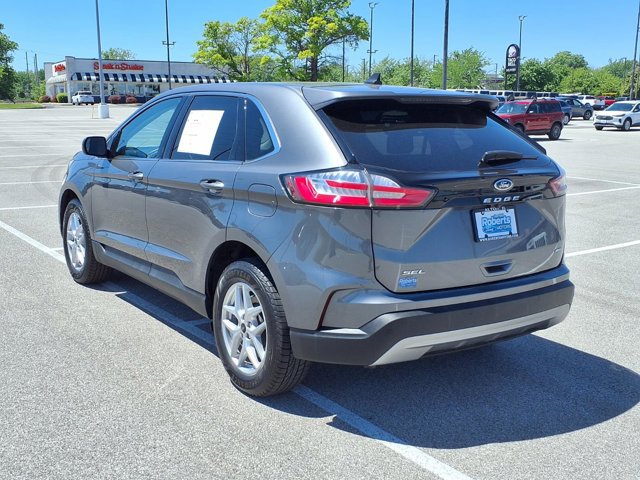 Certified 2023 Ford Edge SEL w/ Convenience Package AWD/4WD image 3