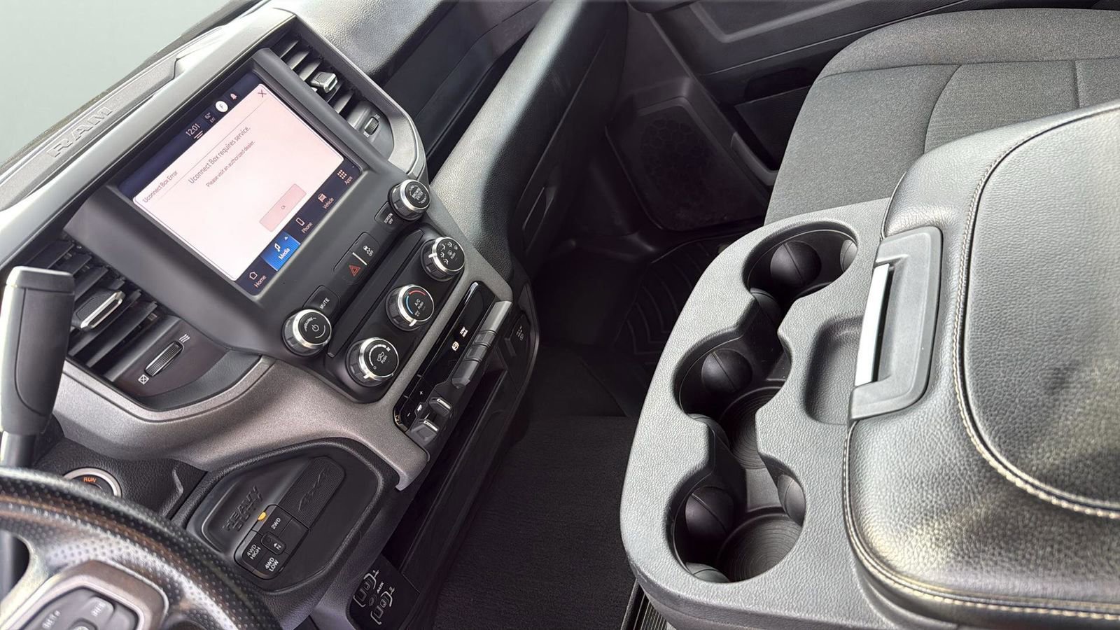 Used 2024 RAM 2500 Tradesman w/ Chrome Appearance Group image 20