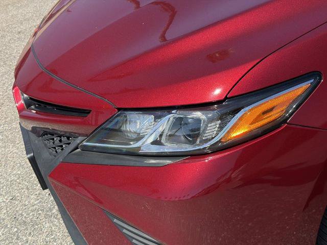 Used 2018 Toyota Camry SE FWD image 10