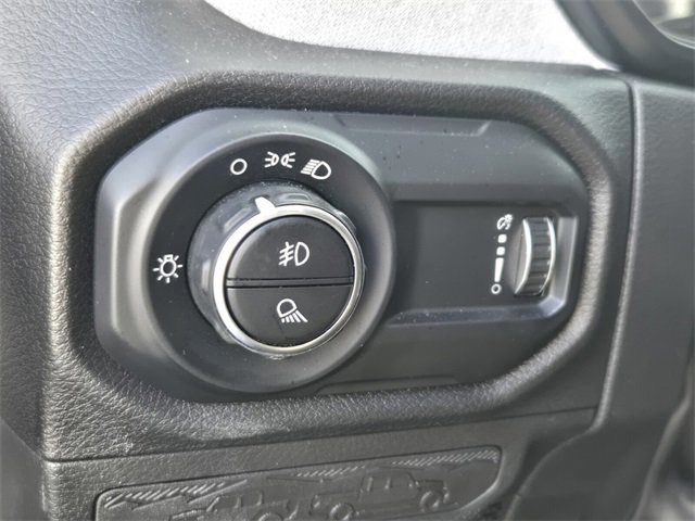 Used 2025 Jeep Gladiator Sport image 31