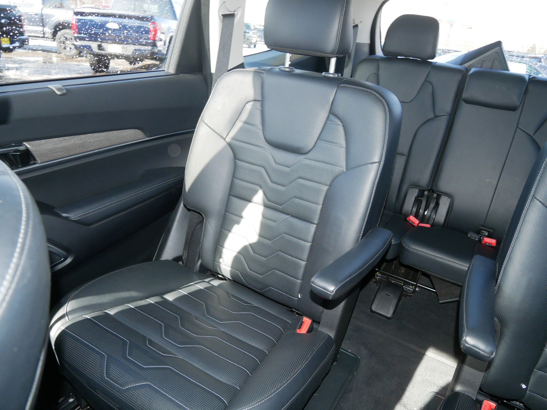 Used 2022 Kia Telluride SX w/ SX Prestige Package image 12