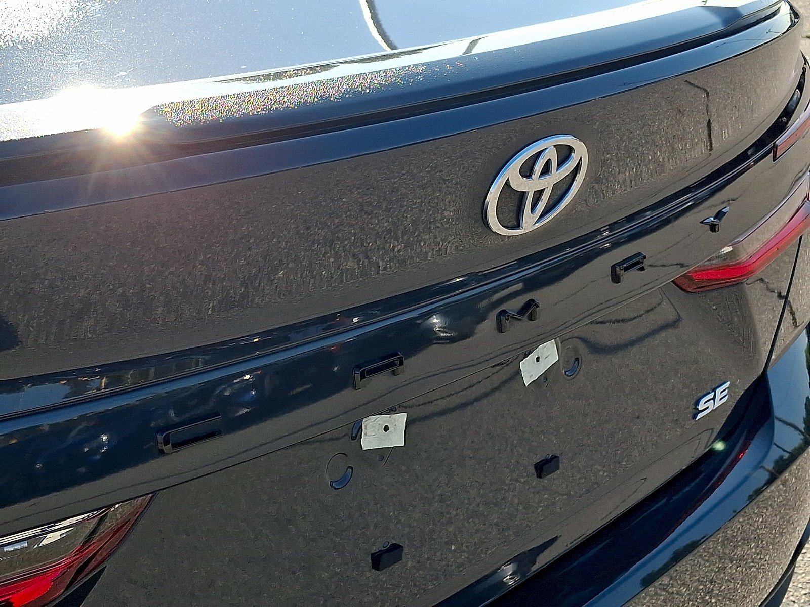 Used 2025 Toyota Camry SE FWD image 29