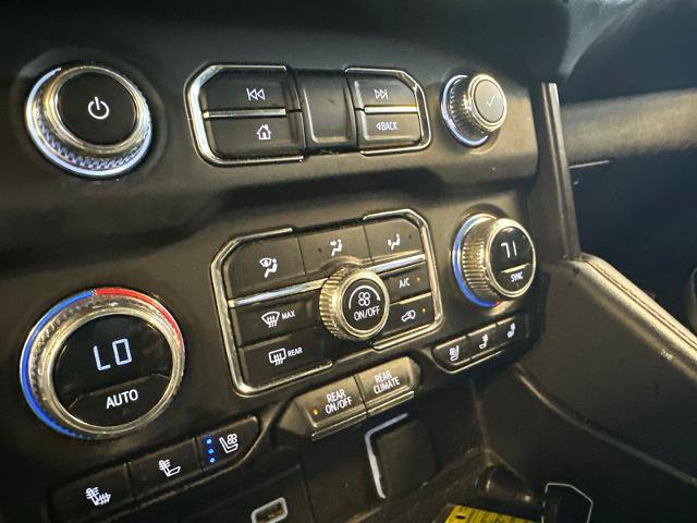 Used 2023 GMC Yukon XL AT4 w/ AT4 Premium Package AWD/4WD image 22