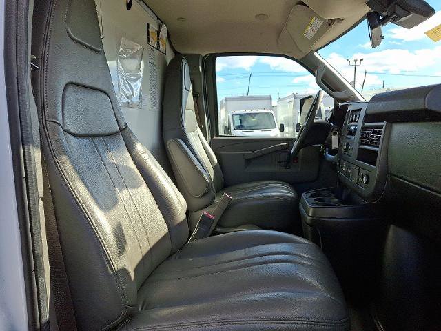 Used 2021 GMC Savana 3500 Extended w/ Power Convenience Package image 28