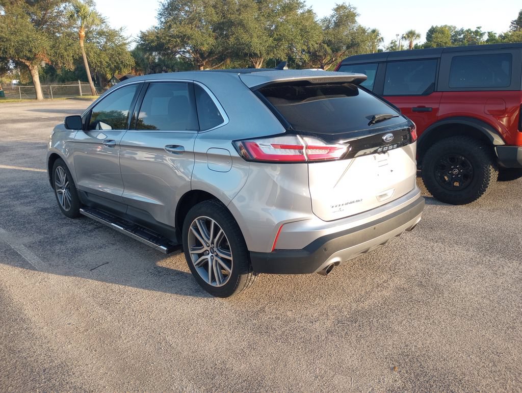 Certified 2022 Ford Edge Titanium w/ Equipment Group 301A AWD/4WD image 2