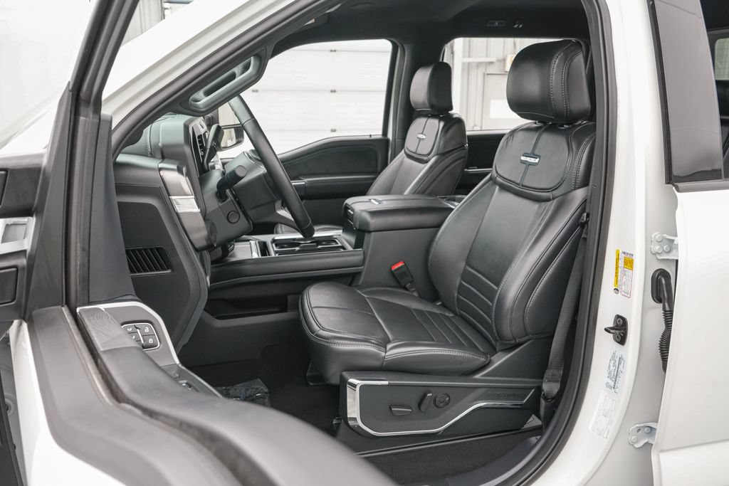 Certified 2025 Ford F250 Platinum AWD/4WD image 13