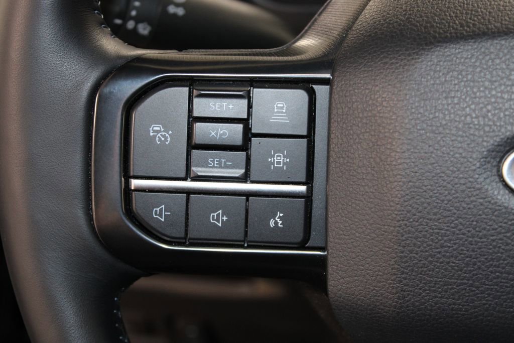 Certified 2025 Ford F350 Platinum image 39